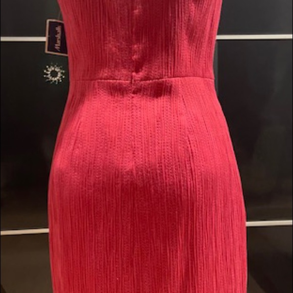 Kay Unger Elegant Fitted High Fashion Dress - Picture 4 of 7